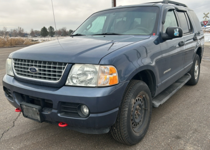 2005 FORD EXPLORER - 4X4!