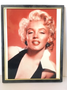 Marilyn Monroe 8 1/2 x 11 Color Photo