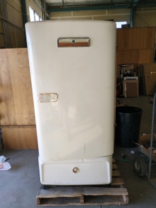 VINTAGE General Electric Fridge