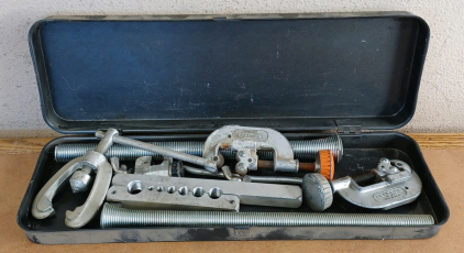 Pipe-Cutting Tool Kit