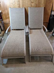 (2) Folding Lawn Chairs