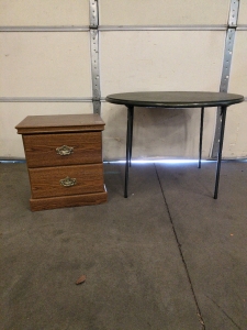 Round Folding Table an Nights Stand