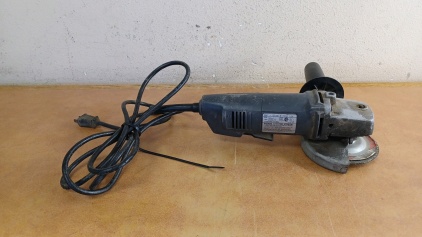 Black & Decker 4.5" Angle Grinder