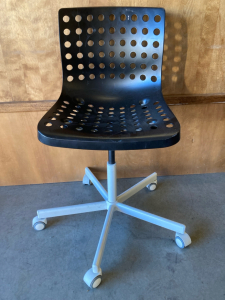Black Rolling Chair