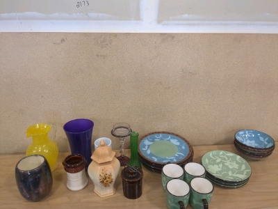 Assorted glassware