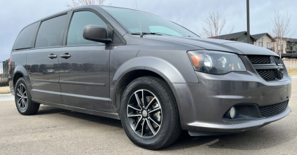 2016 DODGE GRAND CARAVAN SXT - HEATED SEATS!