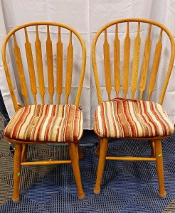 (2) Wooden Dining Chairs<br/>
