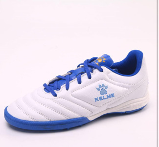 (New) KELME Instinct Men&rsquo; Soccer Shoes (Size 10)