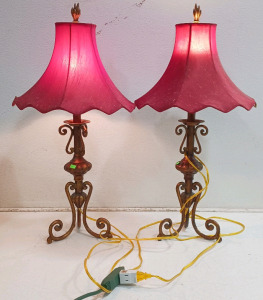 (2) Table Lamps w/ Red Shades - Powers On & Functional!