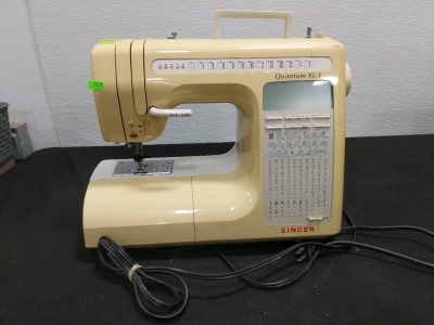 Singer Quantum XL1 Embroidery Sewing Machine