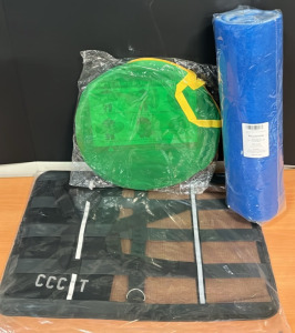 (1) 9 Lbs Pet Carrier Bag (1) Portable Pop Up Leaf Collector Bag (1) 20&rdquo;x90&rdquo; Luxoton Merv 8 Filter Roll Kit