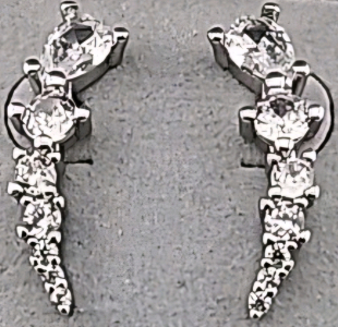 (1) Pair Of Curved Stud 925 Silver Earrings With Cubic Zirconia Stones