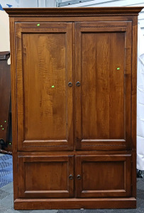 (1) Ethan Allen Country Crossings Entertainment Armoire - 48"x25"x71" - Model 17-9700-227