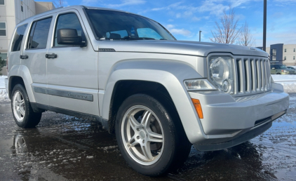 2008 JEEP LIBERTY - 4X4!