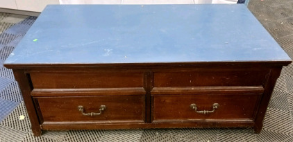 (1) Mahogany Lift-Top Coffee Table w/ Blue Laminate Top - 8 Drawers - 50"x28"x19" (Closed) / 50"x28"x28" (Raised)