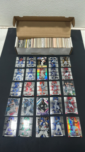 (750+) Large Collection of Vintage Baseball Sports Cards Including Topps, Panini, Pinnacle, Leaf, and More