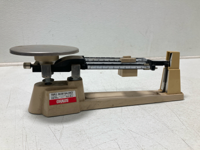 Ohaus Triple Beam Balance Scale 700 Series 2610g 5lb 2oz