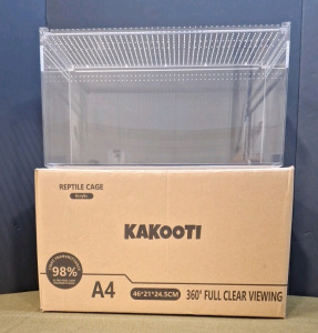 (1) KAKOOTI, Clear Acrylic Reptile Cage W/Magnetic Lid, 18"L x 8-1/4"W x 10"T