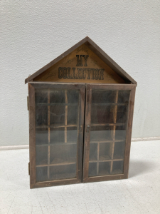 1980 Enesco Wood Tchotchke Display Shelf