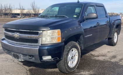 2008 CHEVROLET SILVERADO - TINTED WINDOWS - 4X4!