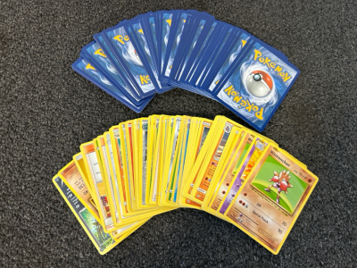 (100) Collectible Pok&eacute;mon Cards