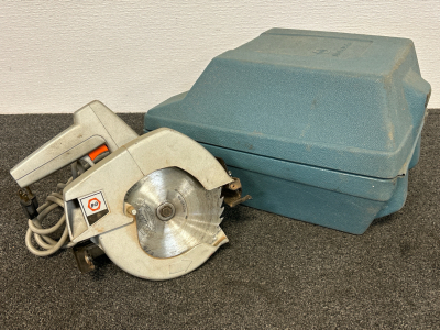 Black And Decker Circular Saw With Case