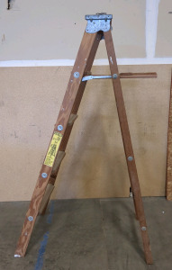 Old Wooden Ladder 5ft
