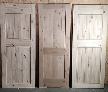 Unfinished Solid Rustic Doors (2) Doors at 6'7.7/8"x2'8.7/8"... (1) at 6'8.3/4"&times;2'5.3/4"...