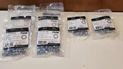 350ct 3/8"-16 Nuts .... 12ct5/8"-11 Nuts..