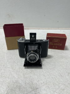 Vintage Zeiss Ikon Ikonta 521/16 Folding Camera Novar 7.5cm Lens