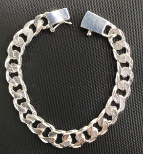 (1) 8" Silver Toned Thick Curb Link Chain Bracelet