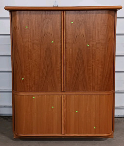 (1) Danish Modern Entertainment Center - Great Dane 9411/941 - 60"x22"x60"