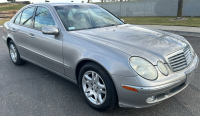 2004 MERCEDES E320 - LEATHER HEATED SEATS!