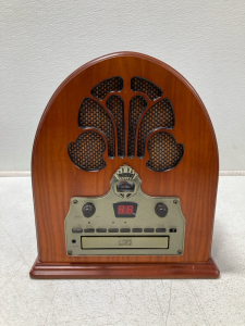 Vintage Crosley AM/FM Radio