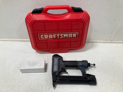 Craftsman 18 Gauge Brad Nailer w/ Case & Box Of Nails
