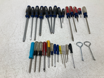(29) Assorted Screwdrivers