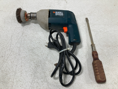 Black & Decker Wire Brush Drill & Flat-Head Screwdriver