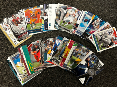 (50) NFL Cards Assorted Teams And Players