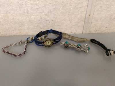 (4) Beautiful Bracelets
