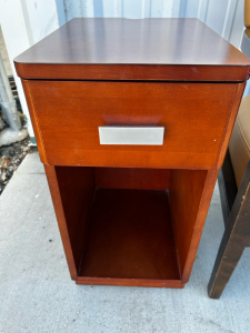 (2) Night Stands