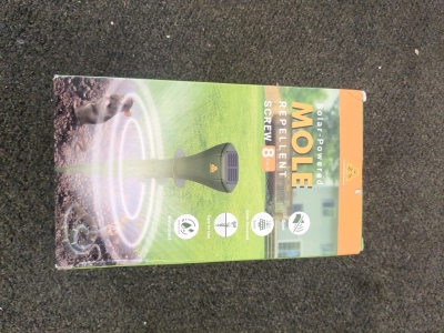 Solar-Powered Mole Repellent Screws 8 Pack