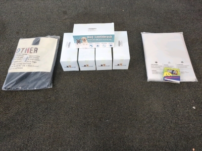 Dog toothbrush kits x5 and a bag
