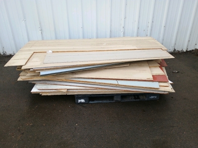 (1) Pallet of Wood Siding Panels - Assorted Color