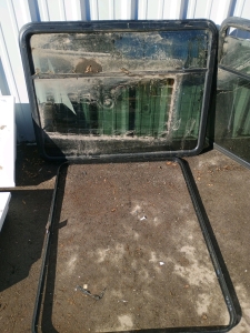 (2) RV Windows w/ Frames (2) Fiberglass Shower Tub Combo<br/>