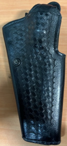 (1) Safariland Holster Model: 200-621 (1) KNJ Holster