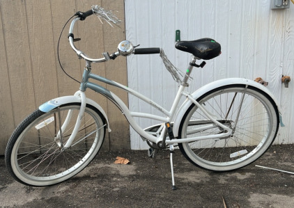 White DelSol Cruiser 26&rdquo; Bike
