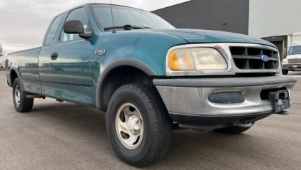 1997 FORD F - 150 - 4X4!