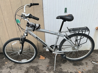 Grey Shwinn Mountain Bike 26&rdquo;