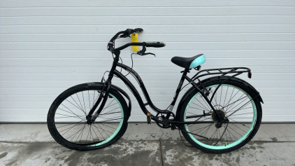 Black Schwinn Cruiser Bike 26&rdquo;