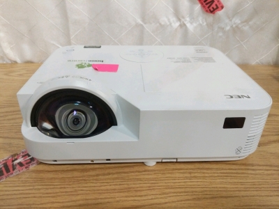 NEC Display Solutions M353WS Projector